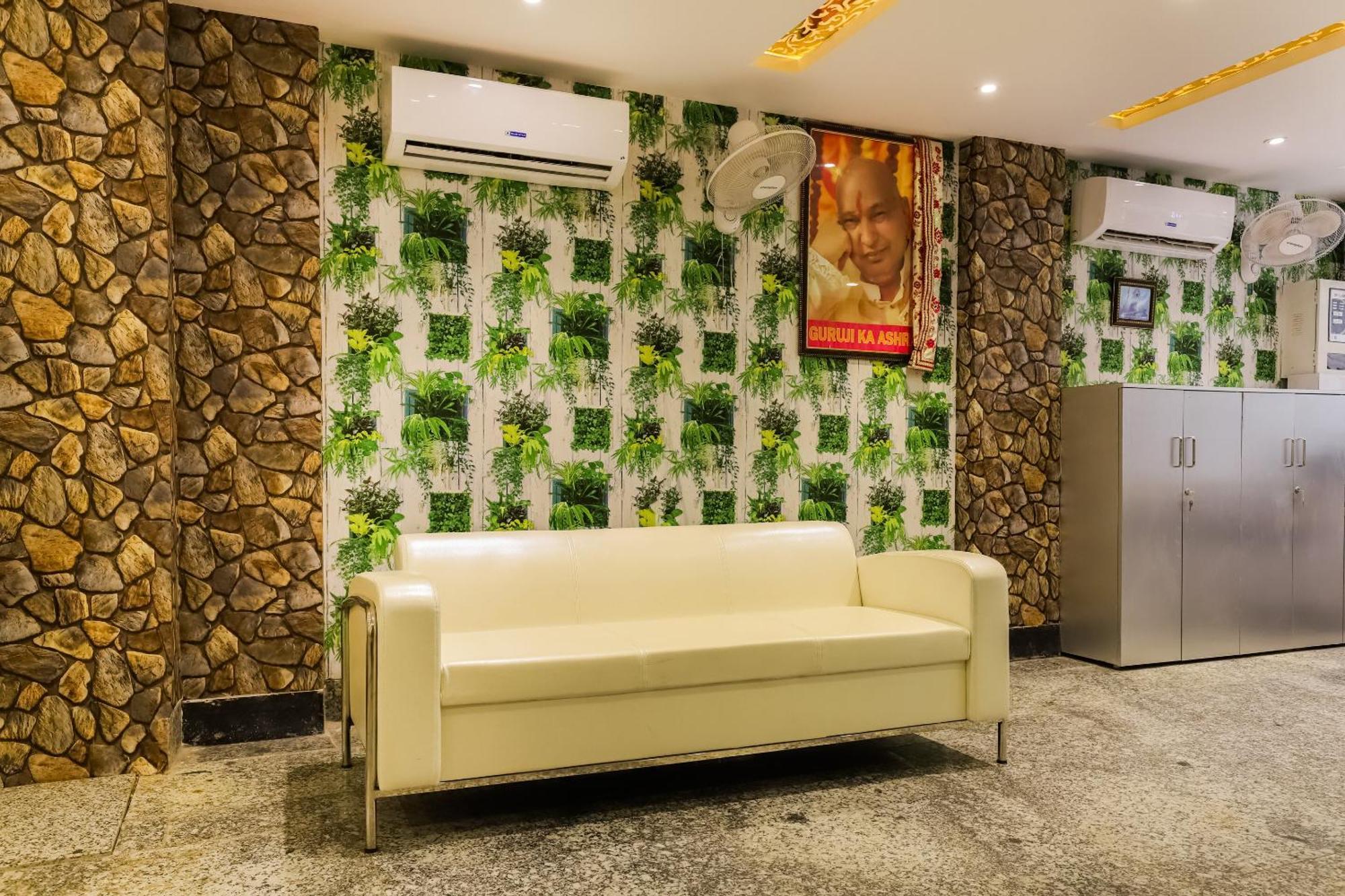 Hotel O New Tech India Delhi (National Capital Territory of India) Exterior foto